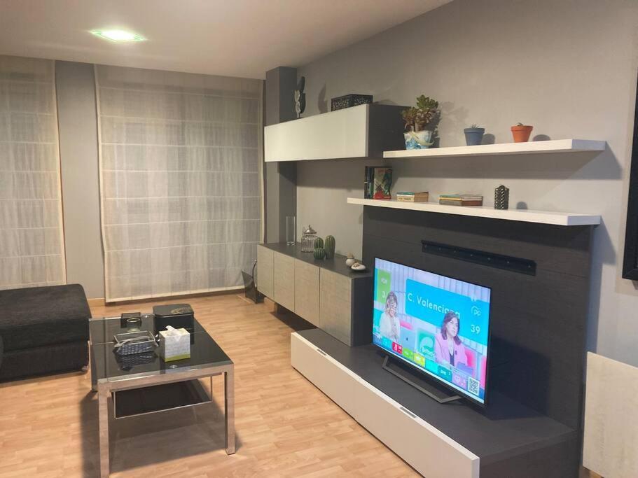 Hyp - Brincadeira Apartment *