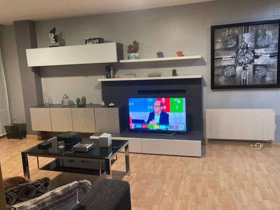 Apartment Hyp - Brincadeira Puentesampayo